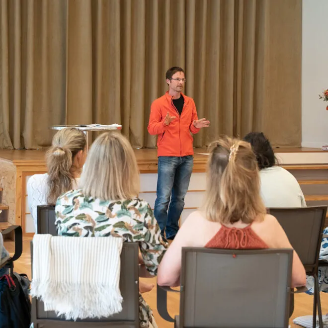 The Art of Presence and Presentation