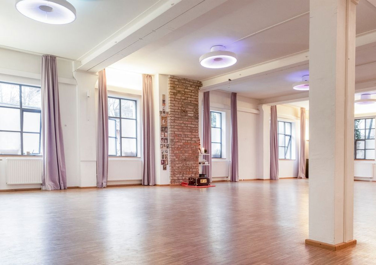 Yogaloft Munich (formerly known as Jivamukti Yogaloft)